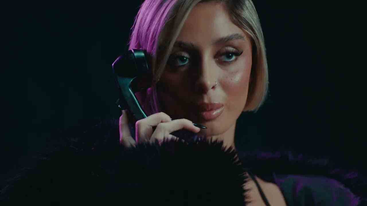 SUSU Lyrics English Translation – Omar Courtz