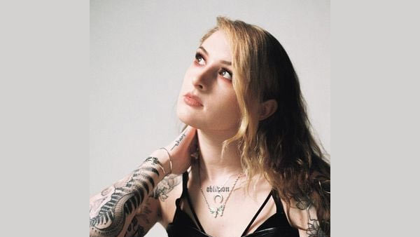 AMP001 Lyrics – MOTHICA | M4