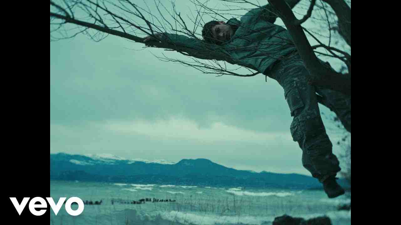 Tanto non rinasco Lyrics English Translation - BLANCO | Ma'